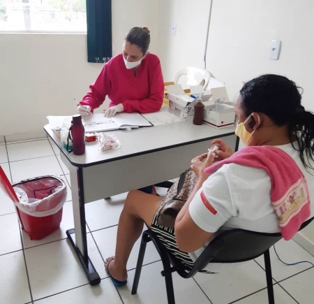 OUTUBRO ROSA: Mulheres receberam café da manhã e fizeram exames no PSF do Bairro Aeroporto