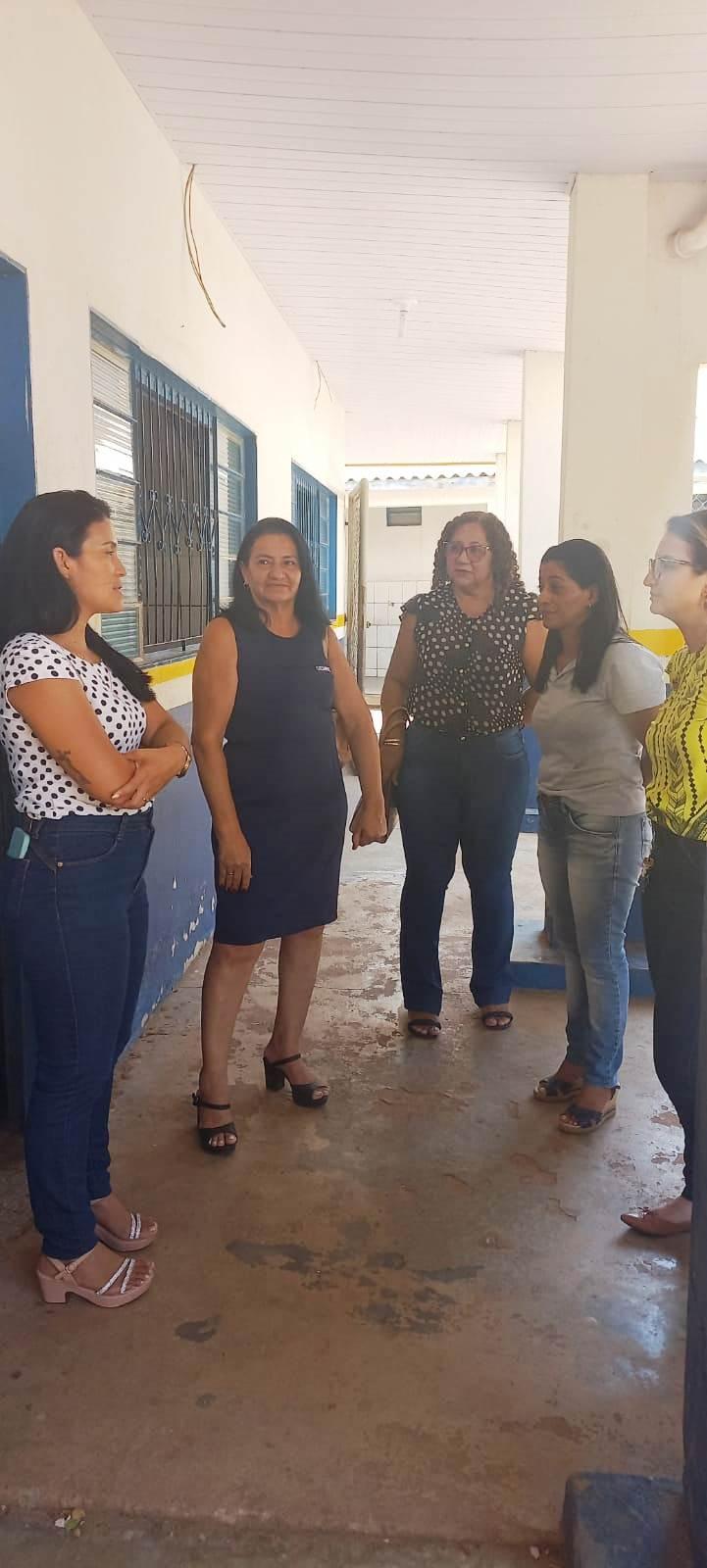 Equipe da educaçao de rosário oeste em visita a escola de caceres 4