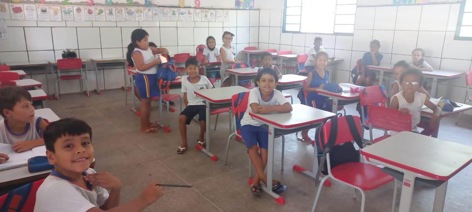 Equipe da educaçao de rosário oeste em visita a escola de caceres 5