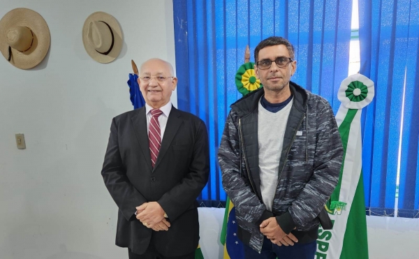 Prefeito Alex Berto recebeu a visita do Corregedor Geral da Justiça,  Desembargador Juvenal Pereira da Silva.