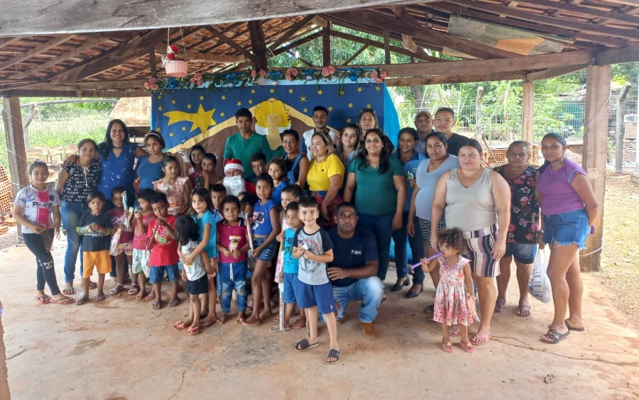 Prefeitura de Rosário Oeste levou evento de Natal para alunos da Escola Benedita de Almeida