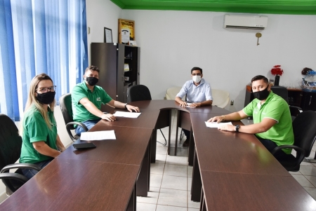 Rosário Oeste recebe doação do Sicredi para comprar Ventiladores Pulmonares