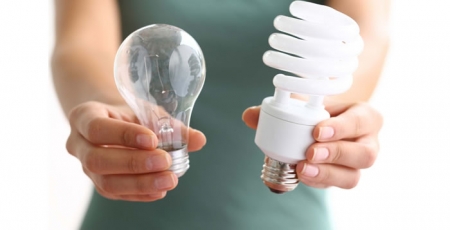 Prefeitura e Energisa desenvolvem projeto para troca de lâmpadas antigas por LED em Rosário Oeste