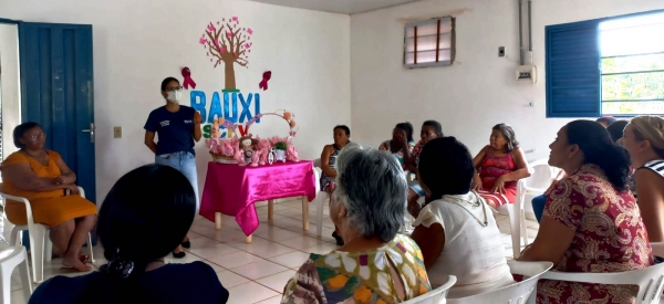 Prefeitura de Rosário Oeste realizou palestra sobre Outubro Rosa no Distrito Bauxi